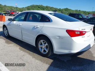 2016 Chevrolet Malibu LS z VIN 1G1ZB5ST5GF243762, wystawiony jako IAAI lot #42322879 z przebiegiem 172 926 mil mil oraz . Historia ofert i sprzedaży dostępna na DreamBid. Obrazek 3.