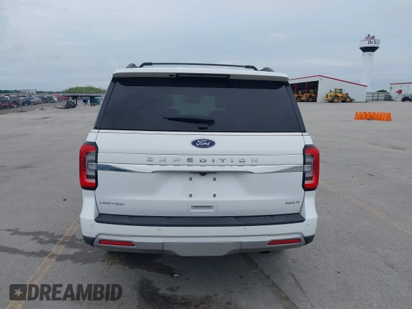 2024 Ford Expedition Max Limited with VIN 1FMJK2A86REA11045, listed as a IAAI auction lot 42513379 with 38,515 mi miles and . Bid and sale history available at DreamBid. Image 16.