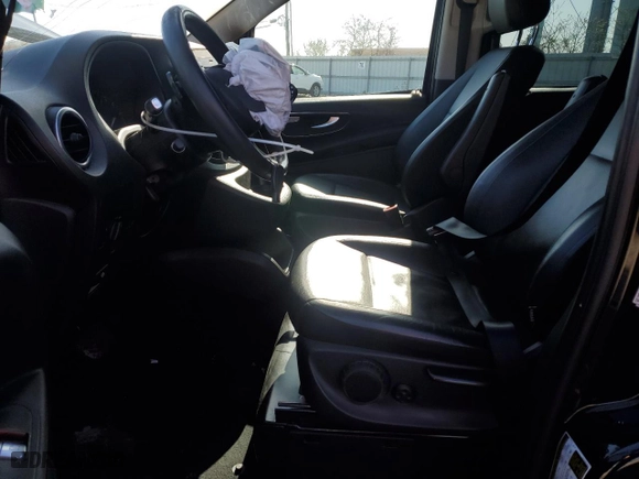 2016 Mercedes-Benz Metris Passenger Van with VIN WD4PG2EE1G3137683, listed as a Copart auction lot 52547405 with 0 mi miles and Salvage Title. Bid and sale history available at carsss.com. Image 7.