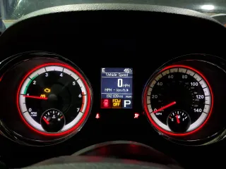2011 Dodge Durango R/T with VIN 1D4SE6GT7BC683249, listed as a Copart auction lot 52749425 with 192,109 mi miles and Clean title. Bid and sale history available at DreamBid. Image 9.