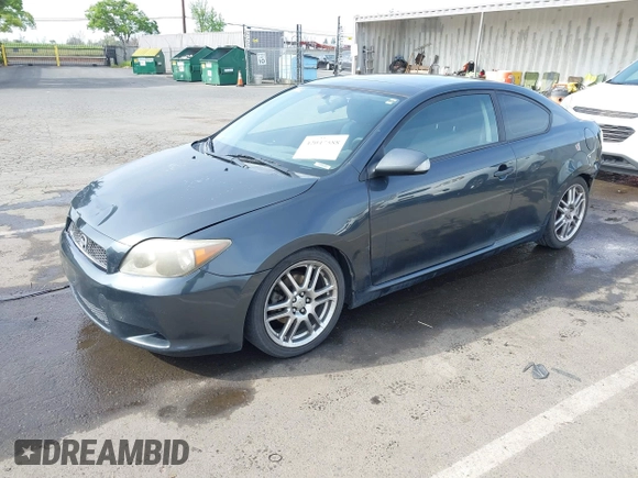 2005 Scion tC z VIN JTKDE167750027919, wystawiony jako IAAI lot #42047588 z przebiegiem 132 831 mil mil oraz . Historia ofert i sprzedaży dostępna na DreamBid. Obrazek 18.
