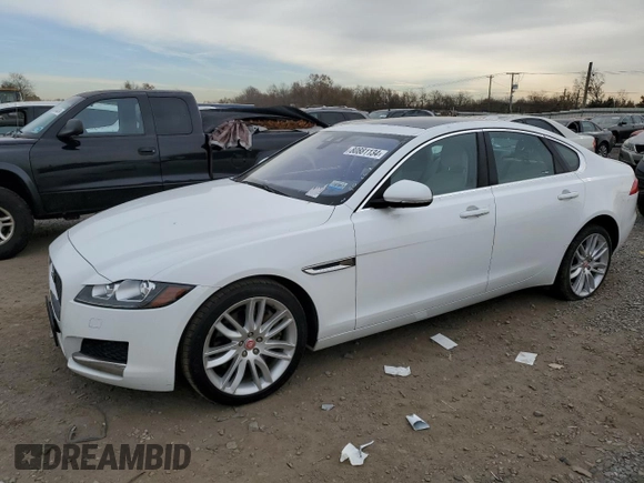 2016 Jaguar XF 35t Prestige with VIN SAJBK4BV6GCY18412, listed as a Copart auction lot 80881134 with 91,657 mi miles and Clean Title. Bid and sale history available at carsss.com. Image 1.