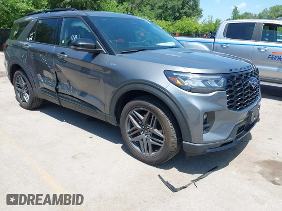 2025 Ford Explorer ST-Line with VIN 1FMUK8KH7SGB37620, listed as a IAAI auction lot 42553038 with 8,067 mi miles and . Bid and sale history available at DreamBid. Image 1.