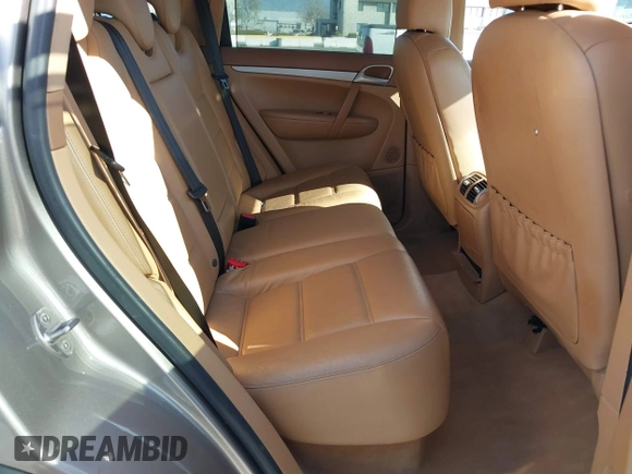 2005 Porsche Cayenne with VIN WP1AA29P35LA25539, listed as a IAAI auction lot 41653826 with 162,439 mi miles. Bid and sale history available at carsss.com. Image 8.