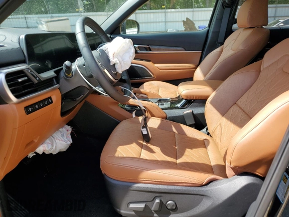 2025 Kia Telluride EX X-Line z VIN 5XYP3DGC8SG632397, wystawiony jako Copart lot #57338685 z przebiegiem 501 mil mil oraz Szkoda całkowita • Salvage title. Historia ofert i sprzedaży dostępna na DreamBid. Obrazek 7.