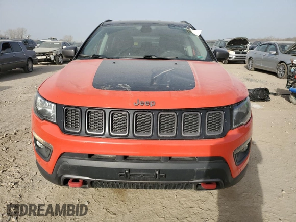 2018 Jeep Compass Trailhawk with VIN 3C4NJDDB4JT130342, listed as a Copart auction lot 49172715 with 112,618 mi miles and Salvage Title. Bid and sale history available at carsss.com. Image 5.