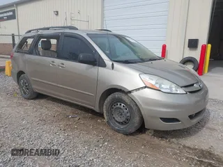2006 Toyota Sienna CE z VIN 5TDZA23C36S449376, wystawiony jako IAAI lot #42292608 z przebiegiem 135 114 mil mil oraz . Historia ofert i sprzedaży dostępna na DreamBid. Obrazek 1.