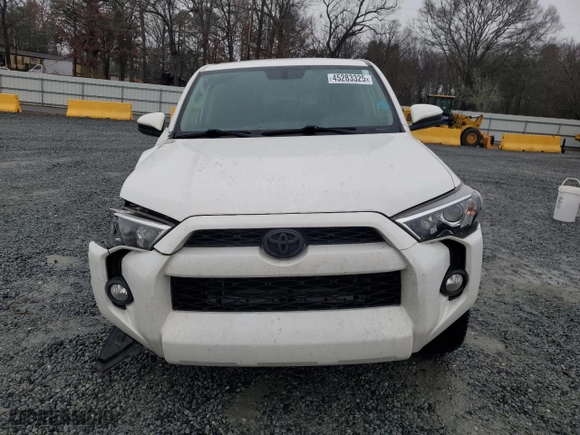 2018 Toyota 4Runner SR5 with VIN JTEBU5JR5J5607440, listed as a Copart auction lot 45283325 with 104,789 mi miles and Salvage Title. Bid and sale history available at carsss.com. Image 5.