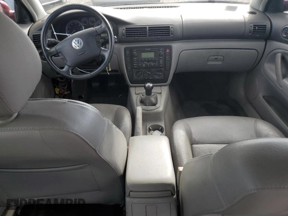 2003 Volkswagen Passat GLS z VIN WVWVD63B23E367564, wystawiony jako Copart lot #79214444 z przebiegiem 245 567 mil mil oraz Szkoda całkowita • Salvage title. Historia ofert i sprzedaży dostępna na DreamBid. Obrazek 8.