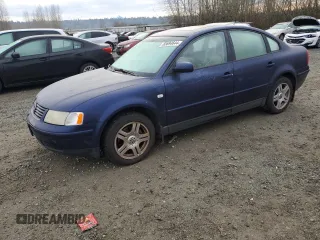 2000 Volkswagen Passat z VIN WVWUH23B4YE388478, wystawiony jako Copart lot #83694644 z przebiegiem 109 024 mil mil oraz Szkoda całkowita • Salvage title. Historia ofert i sprzedaży dostępna na DreamBid. Obrazek 1.
