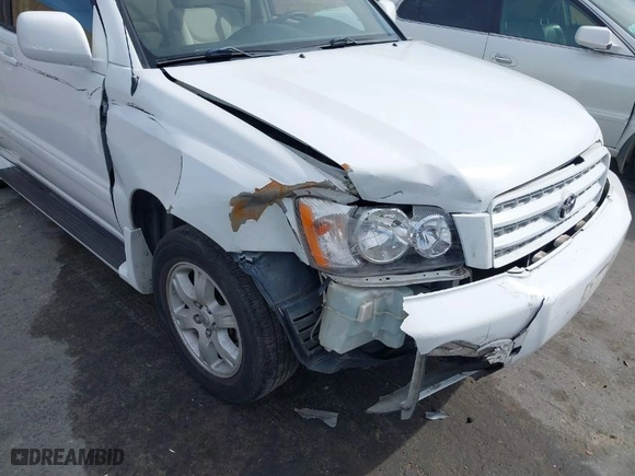 2002 Toyota Highlander with VIN JTEGF21A620068172, listed as a IAAI auction lot 41798425 with 168,647 mi miles. Bid and sale history available at carsss.com. Image 6.
