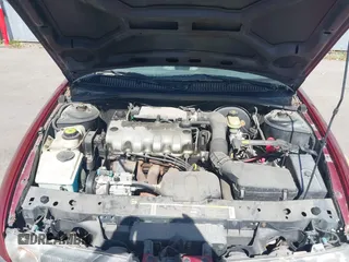 1996 Saturn SL with VIN 1G8ZG5289TZ214790, listed as a IAAI auction lot 42090262 with 197,485 mi miles. Bid and sale history available at carsss.com. Image 10.
