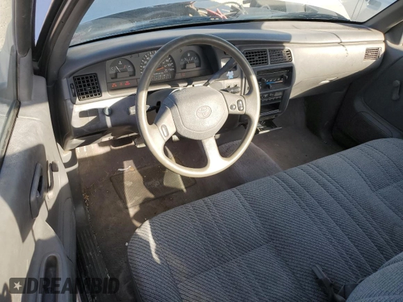 1993 Toyota T100 DX with VIN JT4VD10A9P0013784, listed as a Copart auction lot 76407064 with 307,925 mi miles and Clean Title. Bid and sale history available at DreamBid. Image 8.