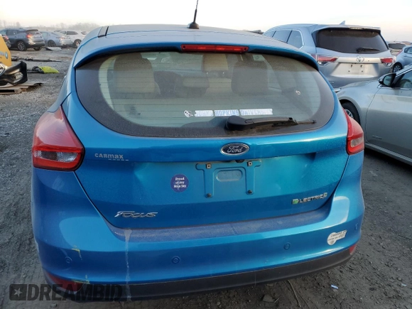 2015 Ford Focus Electric z VIN 1FADP3R44FL358378, wystawiony jako Copart lot #87859715 z przebiegiem Nie podano mil oraz Szkoda całkowita • Salvage title. Historia ofert i sprzedaży dostępna na DreamBid. Obrazek 6.