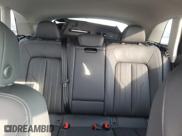 2024 Audi Q8 e-tron Premium Plus z VIN WA15AAGE8RB038873, wystawiony jako Copart lot #76623264 z przebiegiem 5 993 mil mil oraz Szkoda całkowita • Salvage title. Historia ofert i sprzedaży dostępna na DreamBid. Obrazek 10.