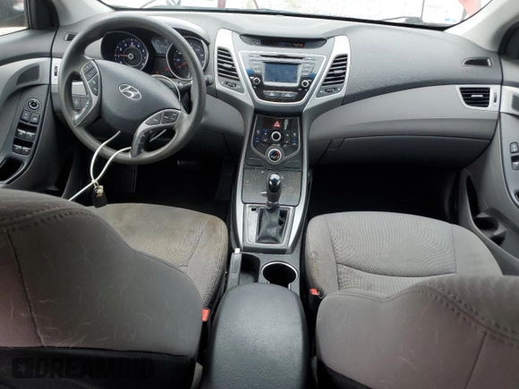 2015 Hyundai Elantra SE z VIN 5NPDH4AE5FH585021, wystawiony jako Copart lot #58666925 z przebiegiem 129 040 mil mil oraz Czysty tytuł • Clean title. Historia ofert i sprzedaży dostępna na DreamBid. Obrazek 8.