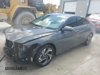 2024 Hyundai Elantra SEL z VIN KMHLS4DG5RU650014, wystawiony jako Copart lot #55623775 z przebiegiem 37 593 mil mil oraz Szkoda całkowita • Salvage title. Historia ofert i sprzedaży dostępna na DreamBid. Obrazek 1.