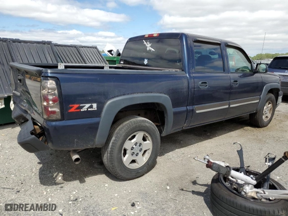 2005 Chevrolet Silverado 1500 LS with VIN 2GCEK13T551363305, listed as a Copart auction lot 45671335 with 179,592 mi miles and Non Repairable. Bid and sale history available at carsss.com. Image 3.