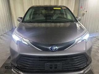 2022 Toyota Sienna LE с VIN 5TDKSKFC2NS047017, выставлен на аукционе IAAI как лот 42501101 с пробегом 155 942 миль миль и . История ставок и продаж доступна на DreamBid. Изображение 32.