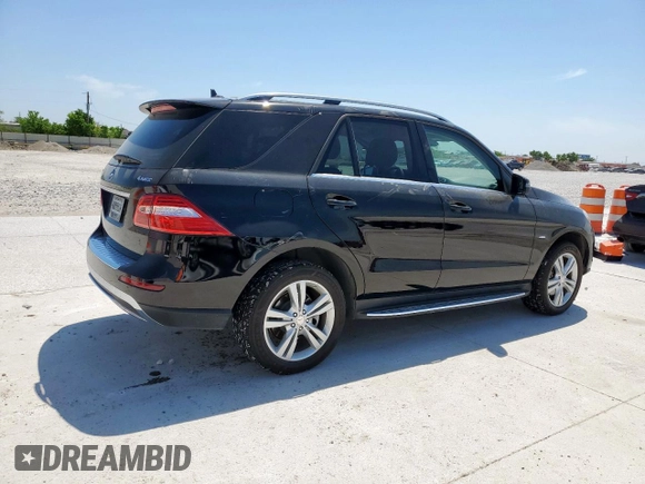 2012 Mercedes-Benz M ML 350 with VIN 4JGDA5HB2CA016986, listed as a Copart auction lot 53207725 with 49,862 mi miles and Salvage Title. Bid and sale history available at carsss.com. Image 3.