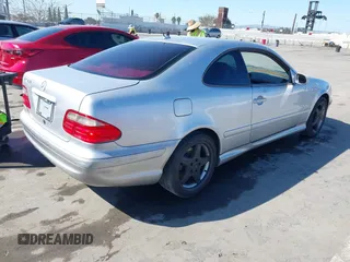 2002 Mercedes-Benz CLK 320/430 with VIN WDBLJ70G92T127992, listed as a IAAI auction lot 41862108 with 196,205 mi miles and . Bid and sale history available at DreamBid. Image 4.