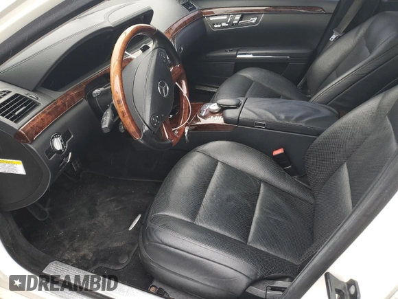 2012 Mercedes-Benz S 550 with VIN WDDNG9EB6CA454404, listed as a Copart auction lot 58082345 with 107,699 mi miles and Salvage title. Bid and sale history available at DreamBid. Image 7.
