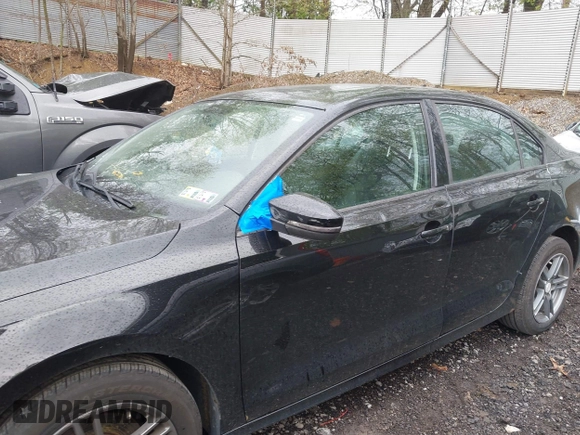 2012 Volkswagen Jetta SE с VIN 3VWDP7AJ4CM338027, выставлен на аукционе IAAI как лот 42198943 с пробегом 158 644 миль миль и . История ставок и продаж доступна на DreamBid. Изображение 6.