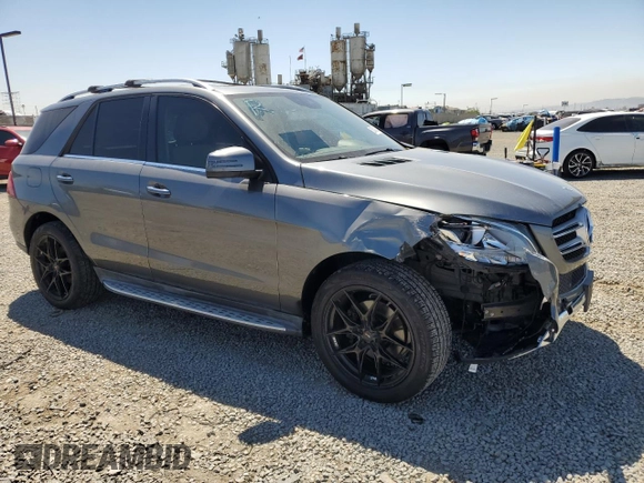 2018 Mercedes-Benz GLE 350 z VIN 4JGDA5JB6JB103341, wystawiony jako Copart lot #52049345 z przebiegiem 73 999 mil mil oraz Szkoda całkowita • Salvage title. Historia ofert i sprzedaży dostępna na DreamBid. Obrazek 4.