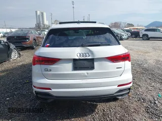 2024 Audi Q3 S line Premium z VIN WA1DECF3XR1108195, wystawiony jako IAAI lot #41833728 z przebiegiem Nie podano mil oraz . Historia ofert i sprzedaży dostępna na DreamBid. Obrazek 17.