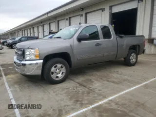 2013 Chevrolet Silverado 1500 LT with VIN 1GCRCSE03DZ274653, listed as a Copart auction lot 50017905 with 105,728 mi miles and Salvage Title. Bid and sale history available at DreamBid. Image 1.