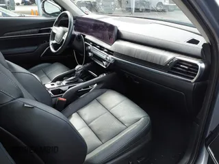 2023 Kia Telluride SX with VIN 5XYP54GC5PG369223, listed as a IAAI auction lot 41342959 with 19,237 mi miles and . Bid and sale history available at DreamBid. Image 5.