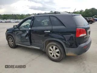 2012 Kia Sorento LX z VIN 5XYKTCA67CG279174, wystawiony jako Copart lot #54363095 z przebiegiem 181 112 mil mil oraz Szkoda całkowita • Salvage title. Historia ofert i sprzedaży dostępna na DreamBid. Obrazek 2.