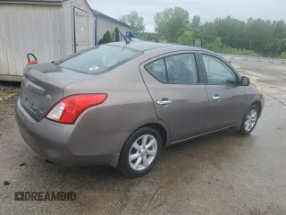 2012 Nissan Versa SV z VIN 3N1CN7AP1CL927523, wystawiony jako Copart lot #58196055 z przebiegiem 156 057 mil mil oraz Nie do naprawy • Non repairable. Historia ofert i sprzedaży dostępna na DreamBid. Obrazek 3.