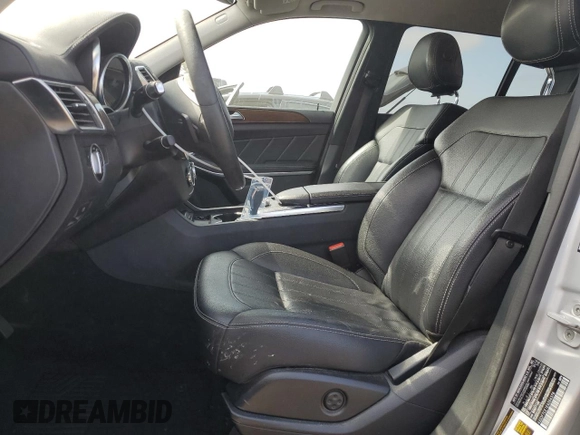 2014 Mercedes-Benz GL 450 z VIN 4JGDF7CE1EA354378, wystawiony jako Copart lot #59889305 z przebiegiem 79 821 mil mil oraz Szkoda całkowita • Salvage title. Historia ofert i sprzedaży dostępna na DreamBid. Obrazek 7.