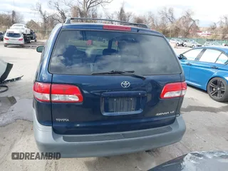 2003 Toyota Sienna LE with VIN 4T3ZF13C83U544926, listed as a IAAI auction lot 41745539 with 184,517 mi miles and . Bid and sale history available at carsss.com. Image 17.