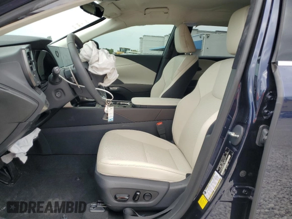 2024 Lexus RX with VIN 2T2BAMBA9RC031586, listed as a Copart auction lot 86405974 with 6,619 mi miles and Non Repairable. Bid and sale history available at carsss.com. Image 7.