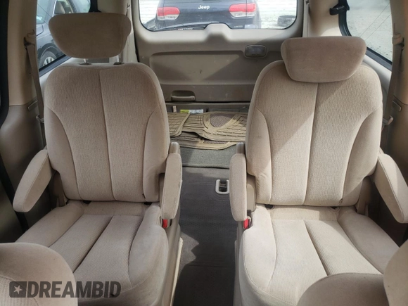 2008 Kia Sedona LX with VIN KNDMB233186248098, listed as a Copart auction lot 50061414 with 235,832 mi miles and Clean Title. Bid and sale history available at carsss.com. Image 10.