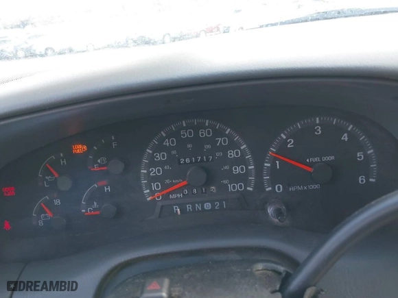 1998 Ford F-150 Standard with VIN 1FTZF18W3WKB01356, listed as a IAAI auction lot 41718893 with 261,717 mi miles. Bid and sale history available at carsss.com. Image 7.