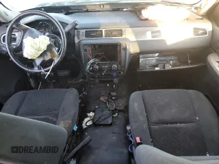 2007 Chevrolet Tahoe Police z VIN 1GNEC03087R426640, wystawiony jako Copart lot #76158604 z przebiegiem 95 279 mil mil oraz Szkody całkowita. Historia ofert i sprzedaży dostępna na DreamBid. Obrazek 8.