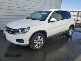 2013 Volkswagen Tiguan S with VIN WVGAV7AX7DW543709, listed as a Copart auction lot 45725025 with 130,765 mi miles and Clean title. Bid and sale history available at DreamBid. Image 1.