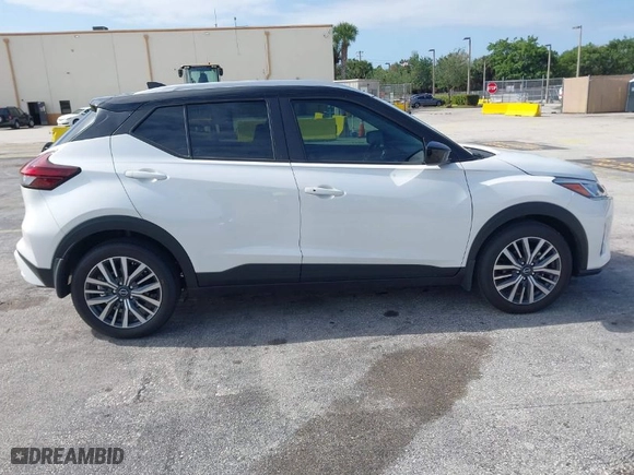 2024 Nissan Kicks SV with VIN 3N1CP5CV6RL544499, listed as a IAAI auction lot 42016884 with 451 mi miles. Bid and sale history available at carsss.com. Image 13.