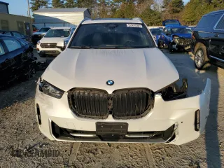 2025 BMW X5 sDrive40i with VIN 5UX13EU08S9W29831, listed as a Copart auction lot 43263975 with 21,624 mi miles and Clean Title. Bid and sale history available at carsss.com. Image 5.