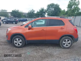 2016 Chevrolet Trax LT z VIN KL7CJPSB3GB522182, wystawiony jako IAAI lot #42392729 z przebiegiem 141 290 mil mil oraz . Historia ofert i sprzedaży dostępna na DreamBid. Obrazek 14.