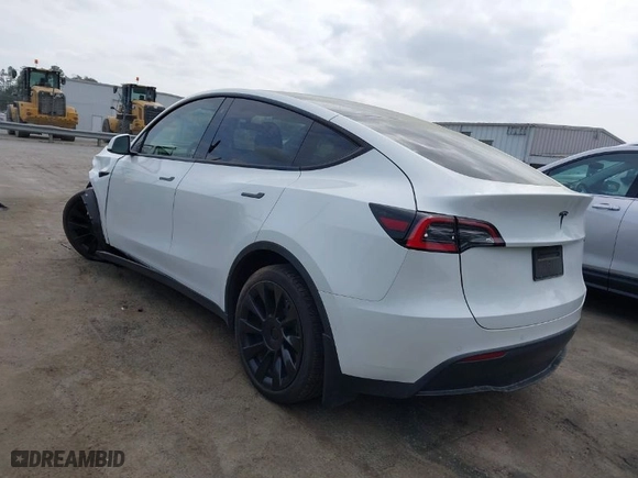 2020 Tesla Model Y Long Range with VIN 5YJYGDEE5LF037156, listed as a IAAI auction lot 41729398 with 102,907 mi miles. Bid and sale history available at carsss.com. Image 3.