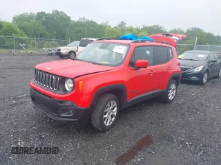 2017 Jeep Renegade Latitude z VIN ZACCJBBB5HPF98077, wystawiony jako IAAI lot #42323925 z przebiegiem 78 893 mil mil oraz . Historia ofert i sprzedaży dostępna na DreamBid. Obrazek 2.