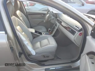 2007 Volvo S80 I6 with VIN YV1AS982471016600, listed as a IAAI auction lot 42068122 with 100,083 mi miles. Bid and sale history available at carsss.com. Image 5.