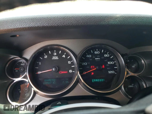 2010 Chevrolet Silverado 1500 LT with VIN 1GCSCSEA4AZ291354, listed as a Copart auction lot 62496044 with 185,507 mi miles and Salvage Title. Bid and sale history available at DreamBid. Image 9.