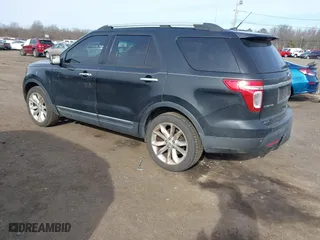 2013 Ford Explorer Limited with VIN 1FM5K8F81DGB11130, listed as a IAAI auction lot 41606844 with 173,734 mi miles. Bid and sale history available at carsss.com. Image 3.