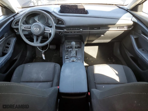 2020 Mazda CX-30 with VIN 3MVDMBBLXLM121921, listed as a Copart auction lot 47784734 with 43,639 mi miles and Salvage Title. Bid and sale history available at carsss.com. Image 8.