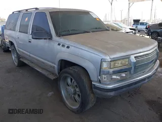 1994 Chevrolet Suburban with VIN 1GNGK26N3RJ376343, listed as a IAAI auction lot 42831156 with 129,656 mi miles and . Bid and sale history available at DreamBid. Image 1.